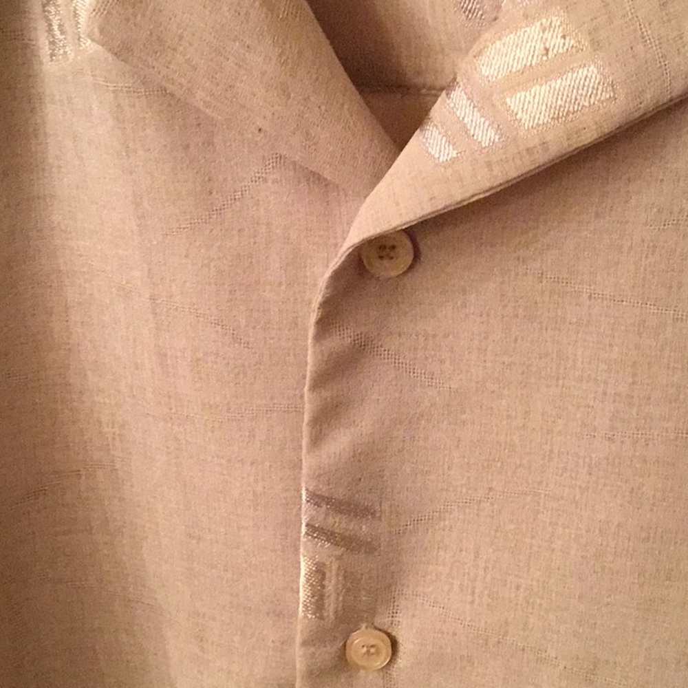 Shirt - Picture 3 of 4